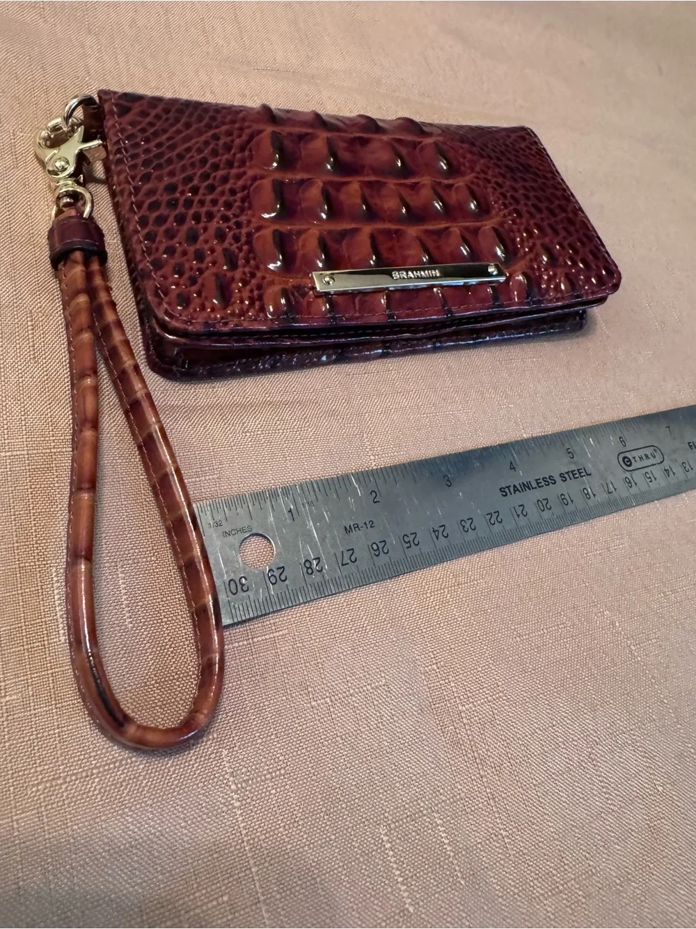 Brahmin- Wristlet Wallet in Deep Brown Croc-Embossed Leather